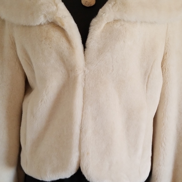 Amazing!!! Vintage Cream White Faux Fur Jacket Fits S to L - Picture 6 of 8